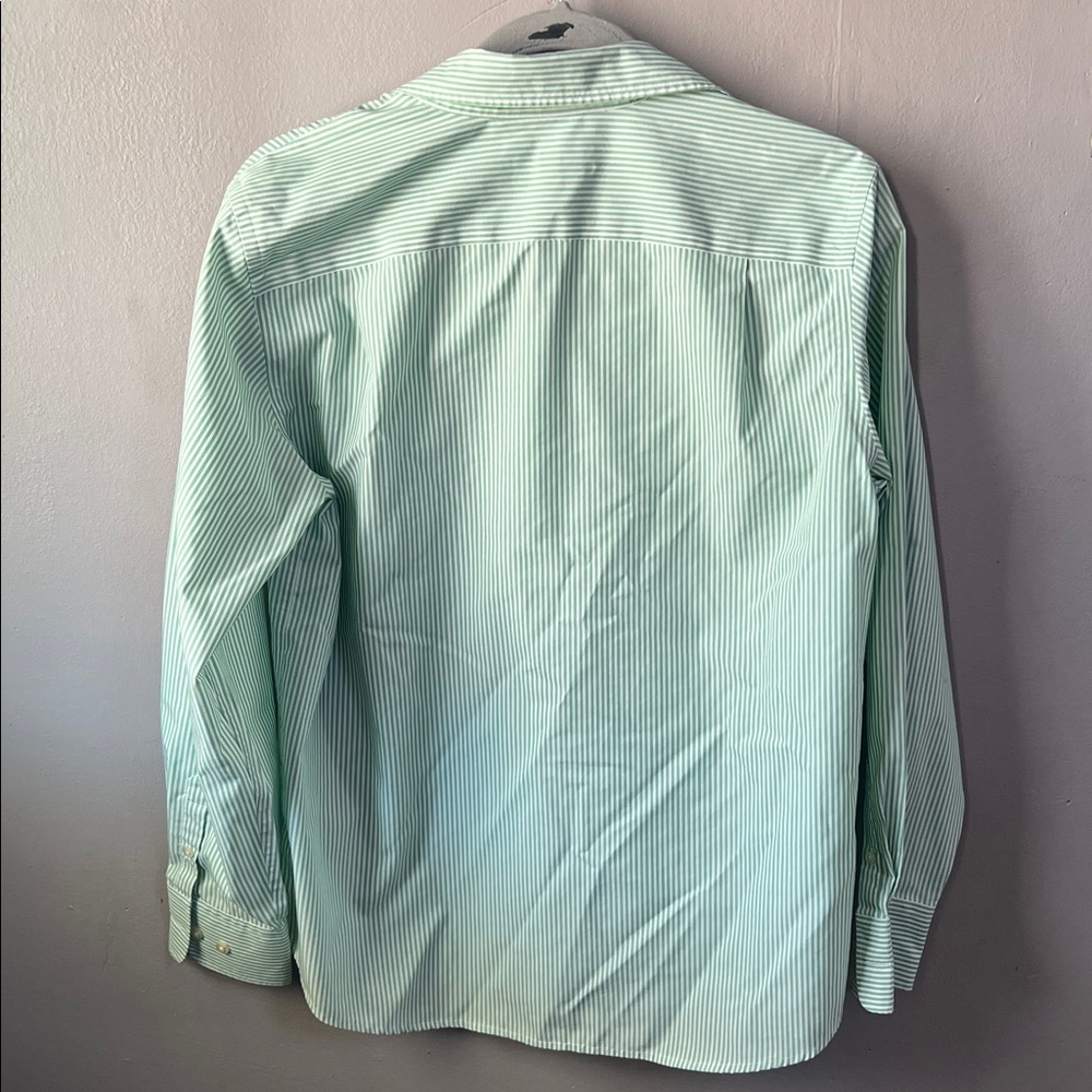 Land’s End No Iron Button Front Shirt - Picture 3 of 6